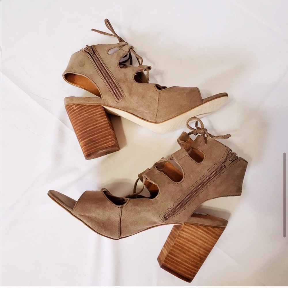 Steve Madden Bleu Taupe Lace Up Ankle Boots Size 9
